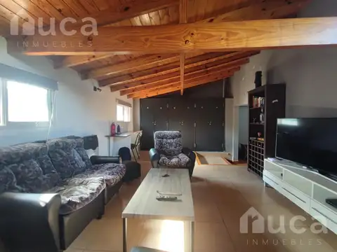 Casa 5 ambientes con 3 baños