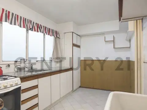 Departamento 4 ambientes con 2 baños