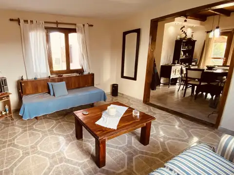 Casa 4 ambientes con 3 baños