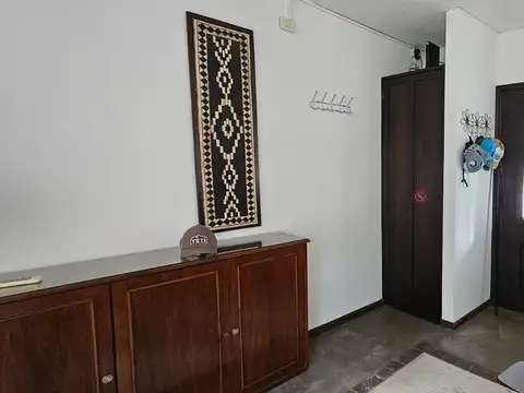 Casa en Alquiler con 1 cochera