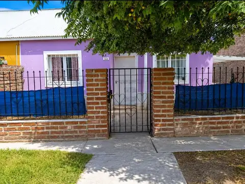 CASA EN VENTA – CHIMPAY, RÍO NEGRO