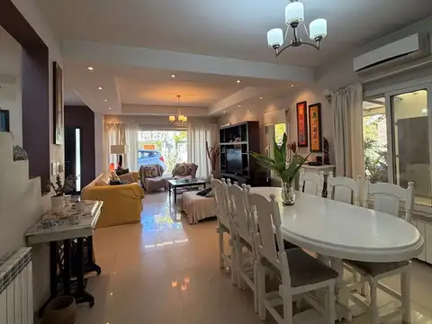 Casa en Venta en Sausalito, USD 249.000