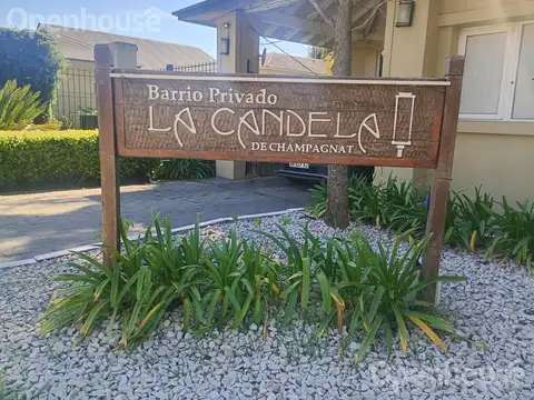 VENTA - Depto 1 ambiente y medio (altillo) - B° Privado la Candela -