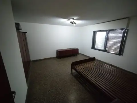 Casa 2 ambientes con 1 baño