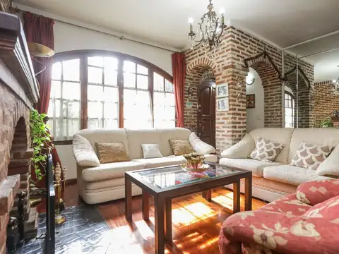 VENTA CASA 5 AMB CON COCHERA VILLA ORTUZAR