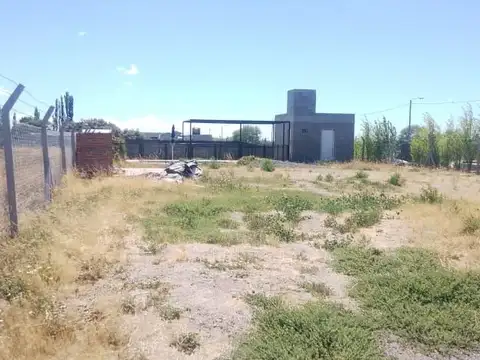 VENTA LOTE CON PILETA EN TRELEW