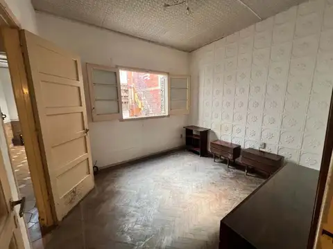 Casa en Venta en Parque Avellaneda, USD 105.000