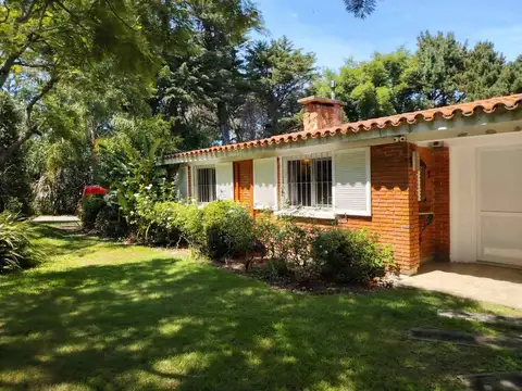Casa en Alquiler Temporal en Cantegril, USD 20.000