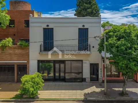 Se vende en block 5 Departamentos y Local - Inversión en Vicente López
