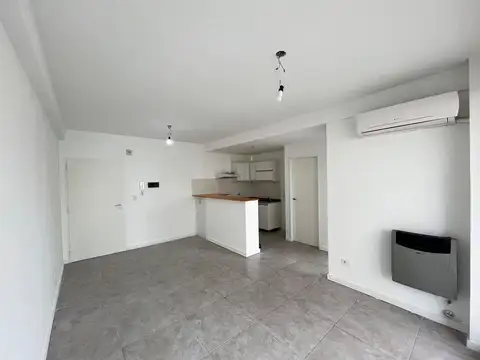Departamento en Alquiler en Barrio Parque San Martín, $ 650.000