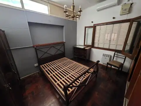 CASA EN ALQUILER C/COCHERA EXCELENTE ESTADO