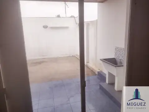 Depto Tipo Casa en Alquiler A Estrenar