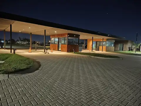 Terreno en venta Barrio Village Joven, Bella Vista