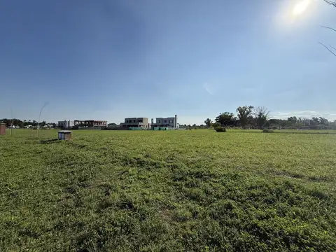 Terreno en venta Barrio Village Joven, Bella Vista