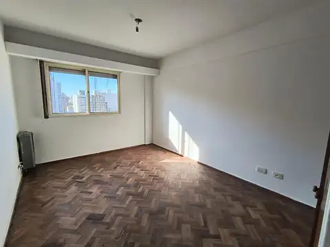 Alquiler Amplio y Comodo Departamento 1 Dormitorio Centrico