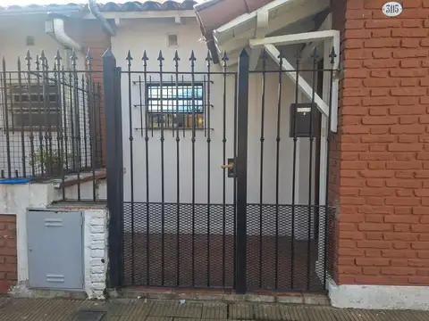 PH en venta, 1 dormitorios en Olivos, oportunidad, escritura inmediata