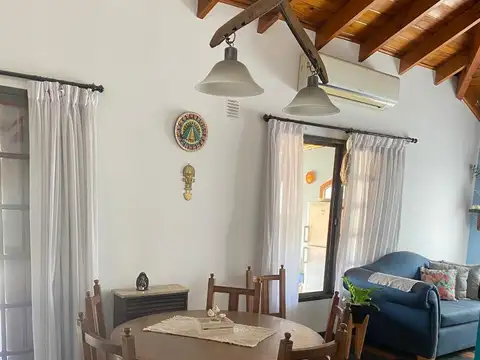 Depto Tipo Casa 4 ambientes con 2 baños