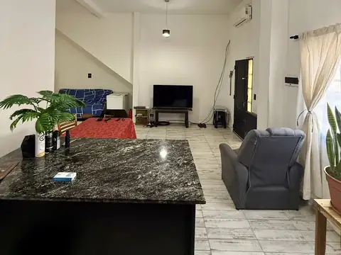 DPTO TIPO CASA 3 AMBIENTES EN PLANTA BAJA