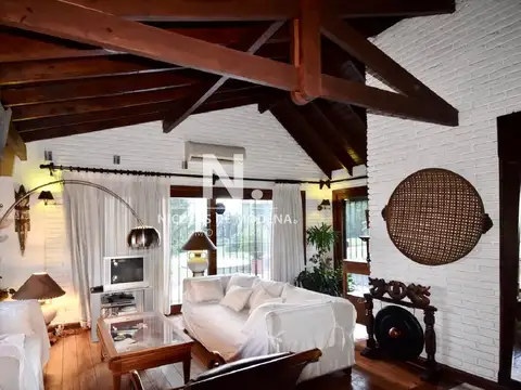 Casa en Alquiler Temporal en Playa Mansa, USD 10.000