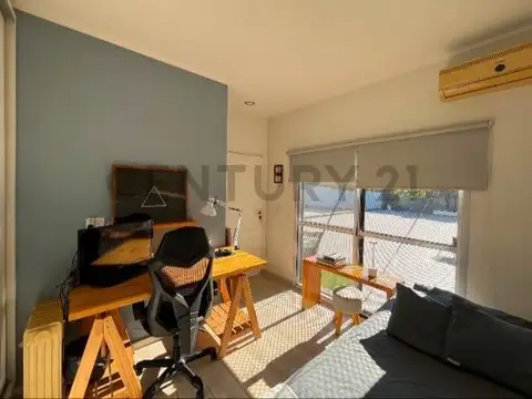 Departamento 4 ambientes con 2 baños