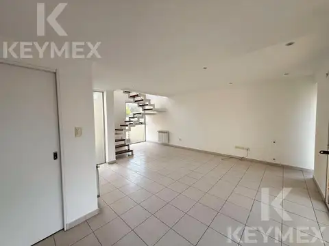 Depto Tipo Casa 4 ambientes con 1 baño