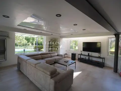 La prensa y Miro  al 1100