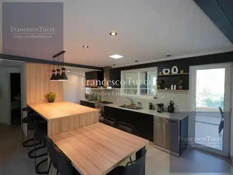 Casa en Venta al Oeste