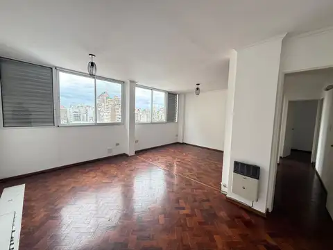 Departamento de 2 dormitorios con cochera! Barrio Martin