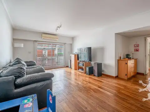 LUMINOSO DEPARTAMENTO REFACCIONADO - VENTA - 4 AMBIENTES - COCHERA FIJA - VILLA URQUIZA