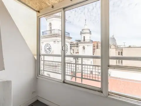 VENTA DEPARTAMENTO DE 3 AMBIENTES CON BALCÓN AL FRENTE EN MONSERRAT / MICROCENTRO APTO CREDITO