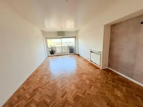 Martinez, Muy lindo Departamento en venta, con 4 dormitorios, baulera y cochera