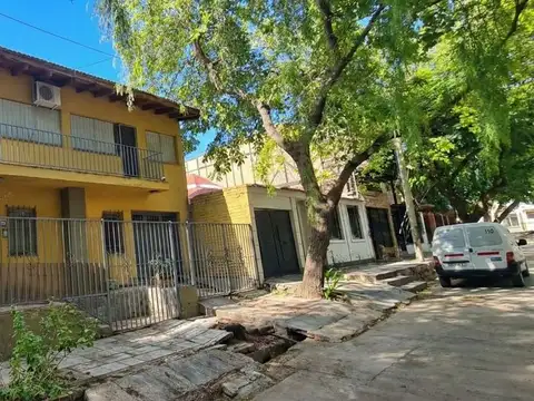 VENTA CASA B° RECONQUISTA 3 DORM PILETA - MENDOZA