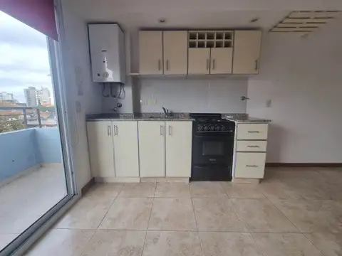 Departamento en Alquiler en Villa Ballester, $ 690.000
