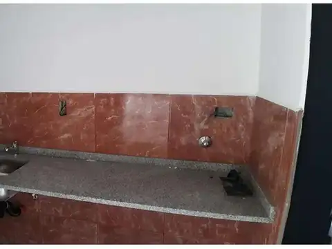 Oficina en Alquiler en Loma Verde, $ 950.000