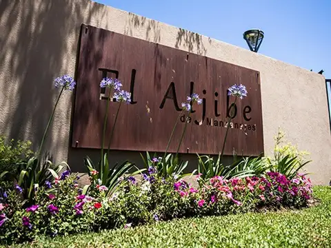 Lote en venta, barrio El Aljibe