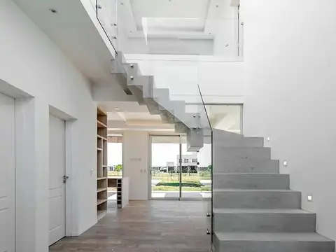 Casa en Alquiler al Norte