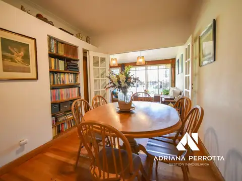 Casa en Venta en Adrogue, USD 298.000