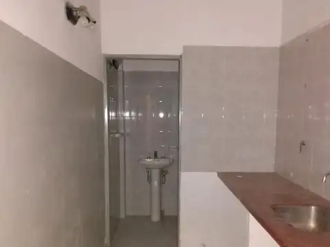 ALQUILER amplio GALPON - Excelente ubicación - Neuquén Capital