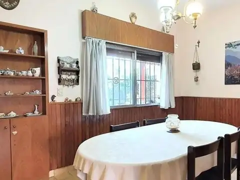 Casa en Venta con 1 cochera