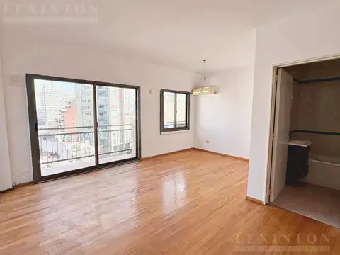 Avenida Luis María Campos 300