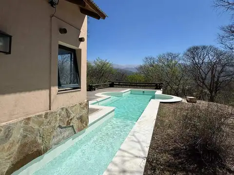 Casa en alquiler con pileta en la Aguada, San Lorenzo Chico 100