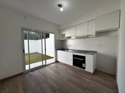 Depto Tipo Casa en Venta de 2 dormitorios