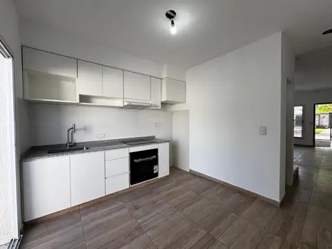 Duplex de 3 ambientes con cochera Castelar APTO CREDITO