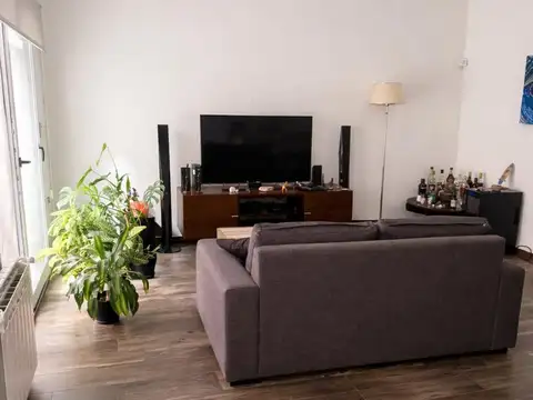 Depto Tipo Casa en Venta de 4 ambientes