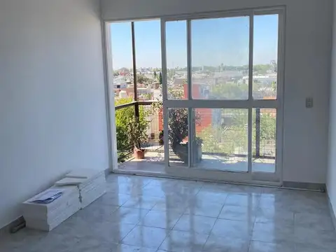 CIUDADELA REPUBLICA 400 DTO.2 AMB.BALCON. RECICLADO A NUEVO