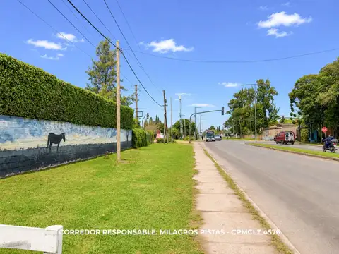 25 de mayo y avenida 100