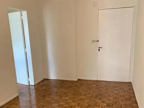 2 Ambientes - Al Frente - Balcon - Muy Luminoso - Torre