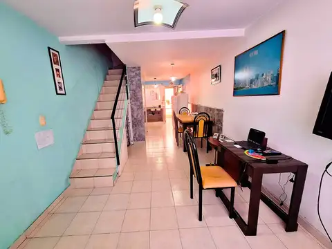 Depto Tipo Casa en Venta con 1 cocheras