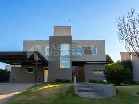 ¡Venta! Hermosa Casa en  La Morada