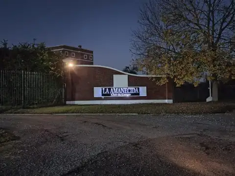 VENTA lote de 2000 metros cuadrados en Club de Campo LA AMANECIDA, Exaltacion de la Cruz